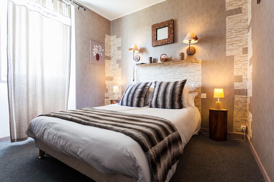 Logis Le Relais Sarrasin Hotel Vezenobres Eksteriør billede