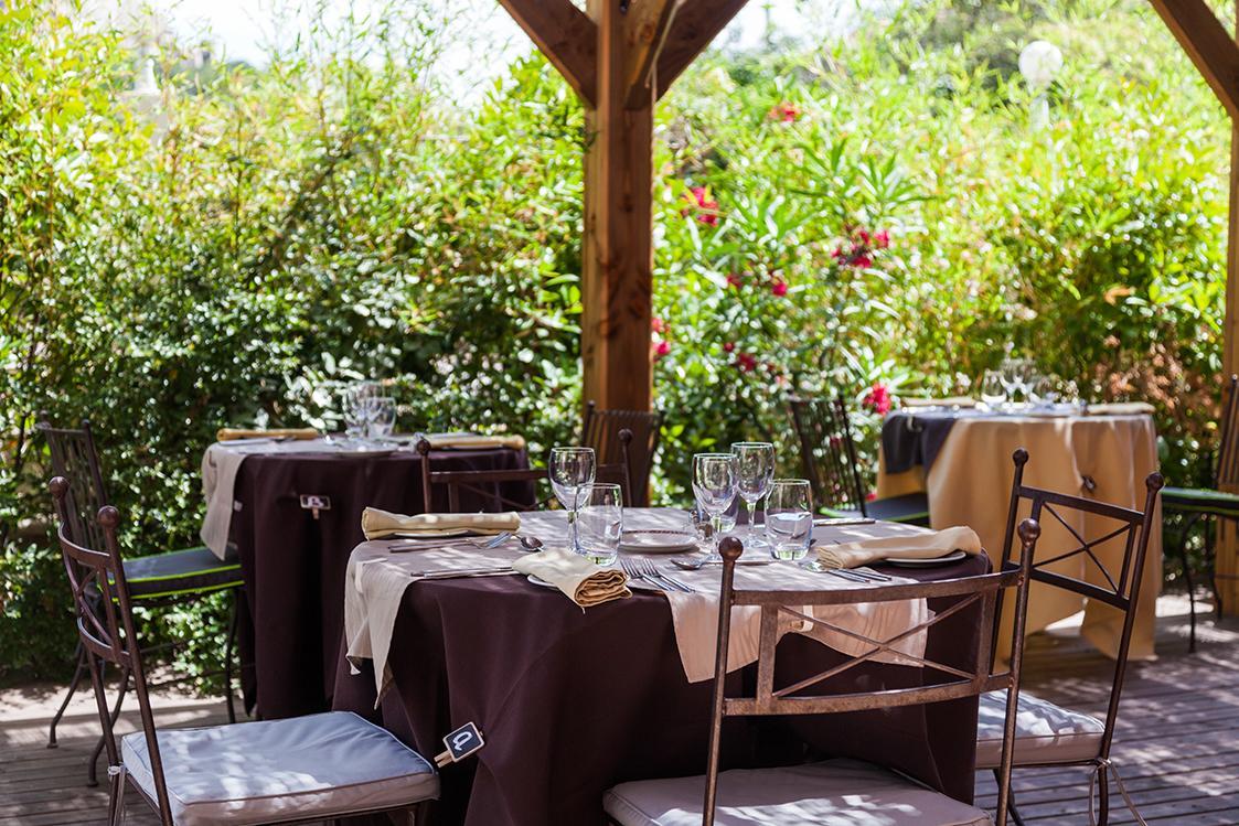 Logis Le Relais Sarrasin Hotel Vezenobres Eksteriør billede