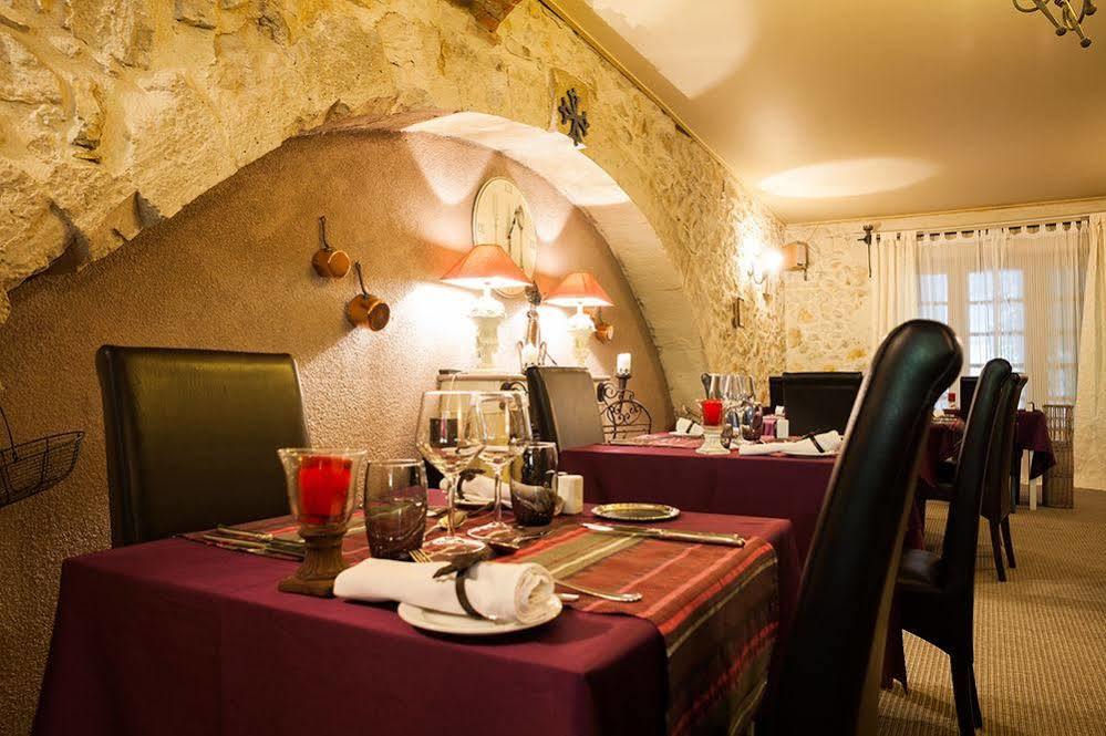 Logis Le Relais Sarrasin Hotel Vezenobres Eksteriør billede