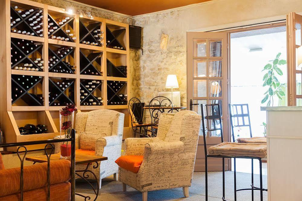 Logis Le Relais Sarrasin Hotel Vezenobres Eksteriør billede